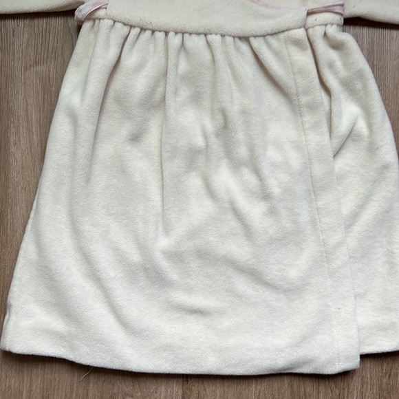 Marie Chantal Toddler Girl Robe in Cream Size 2T - Picture 5 of 16